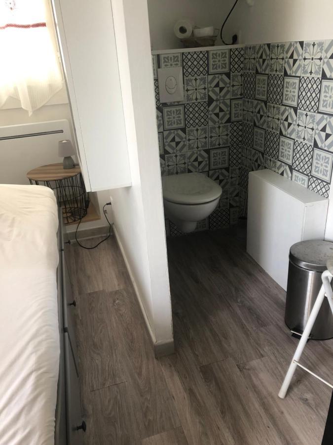 Studio 11M2 Magny-Cours Kültér fotó